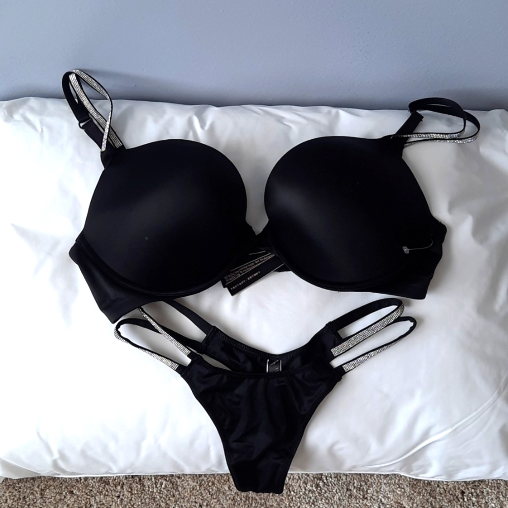 VICTORIA'S SECRET BOMBSHELL bra 36 C  & panties XS set NWOT